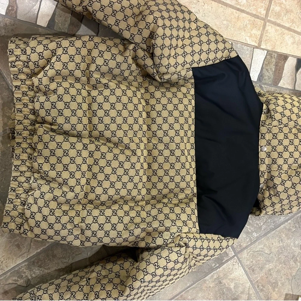 Men’s Gucci, GG canvas down puffer jacket size 52/XL made in Italy